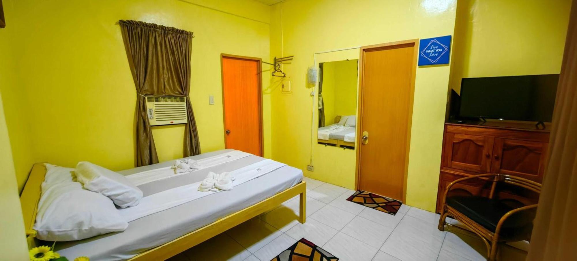 Las Residencias Bed And Breakfast Puerto Princesa Ngoại thất bức ảnh