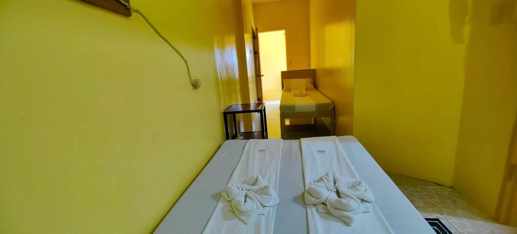 Las Residencias Bed And Breakfast Puerto Princesa Ngoại thất bức ảnh