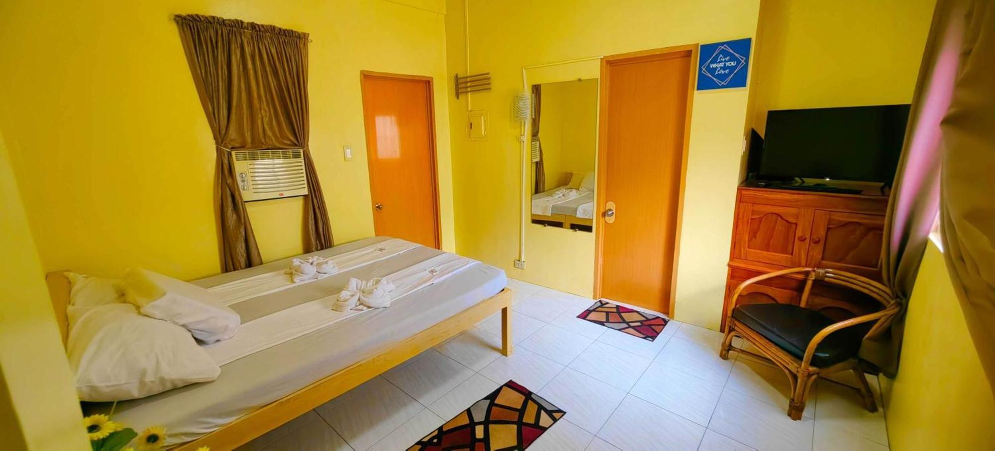 Las Residencias Bed And Breakfast Puerto Princesa Ngoại thất bức ảnh