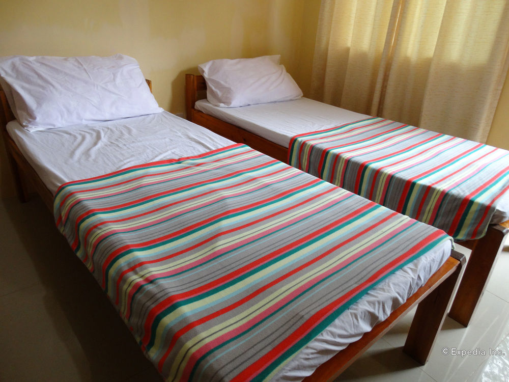 Las Residencias Bed And Breakfast Puerto Princesa Ngoại thất bức ảnh