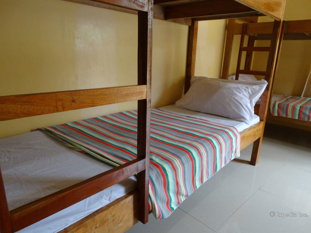 Las Residencias Bed And Breakfast Puerto Princesa Ngoại thất bức ảnh