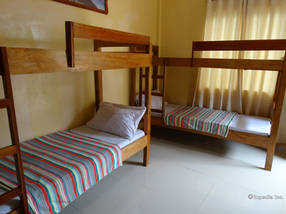 Las Residencias Bed And Breakfast Puerto Princesa Ngoại thất bức ảnh